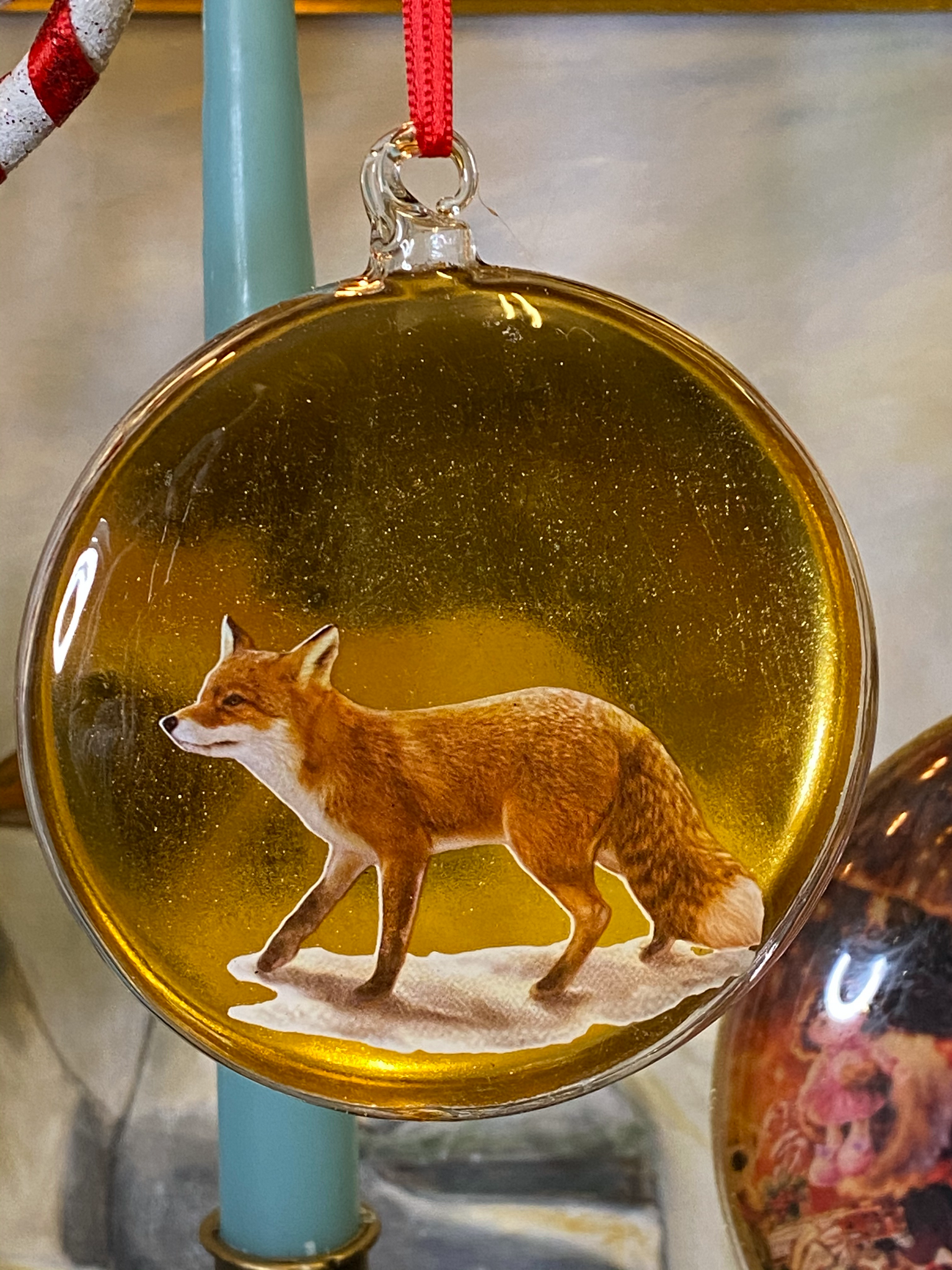 Glas guld ornament med ræv