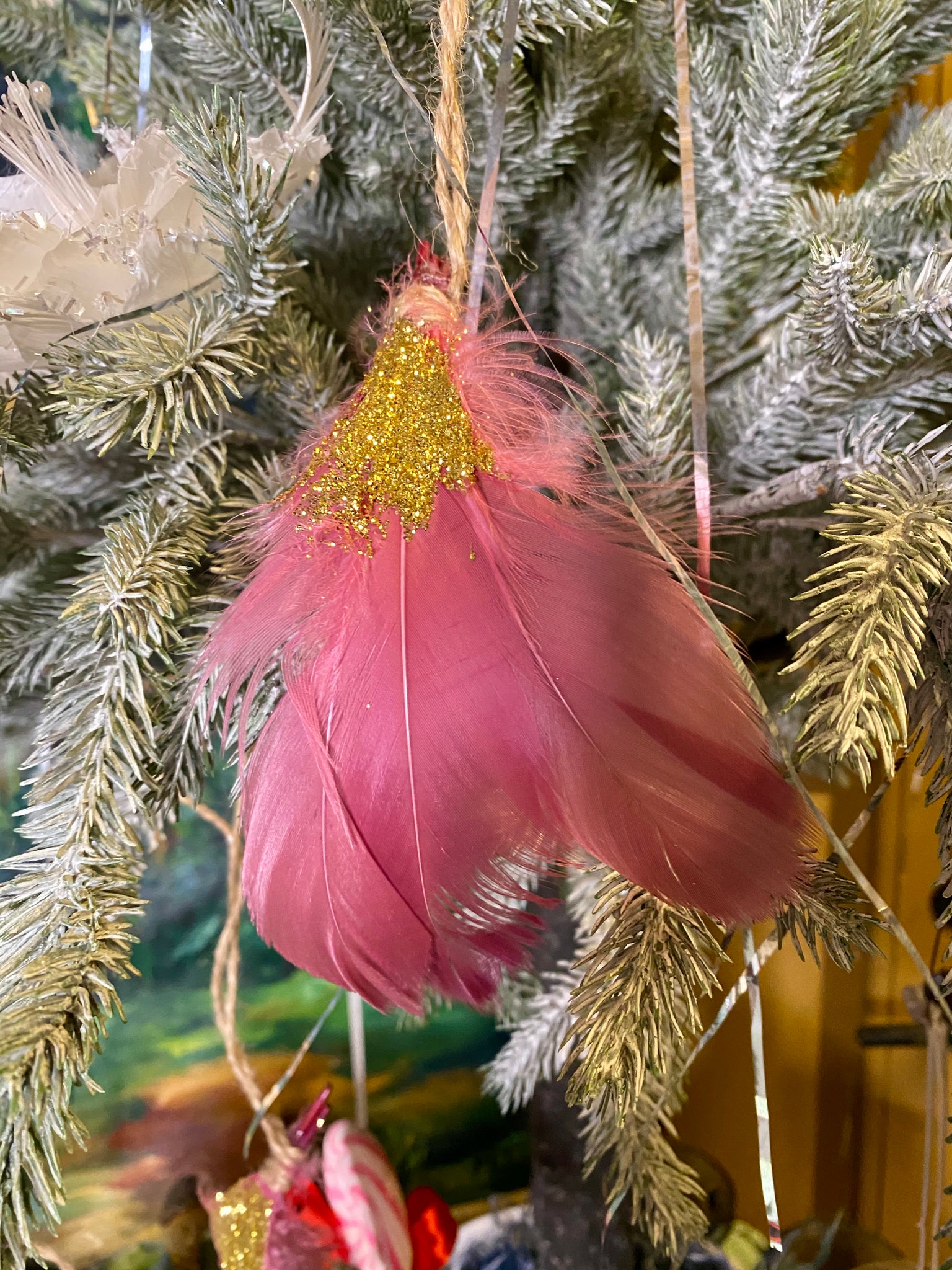 Pink guld fjer ornament